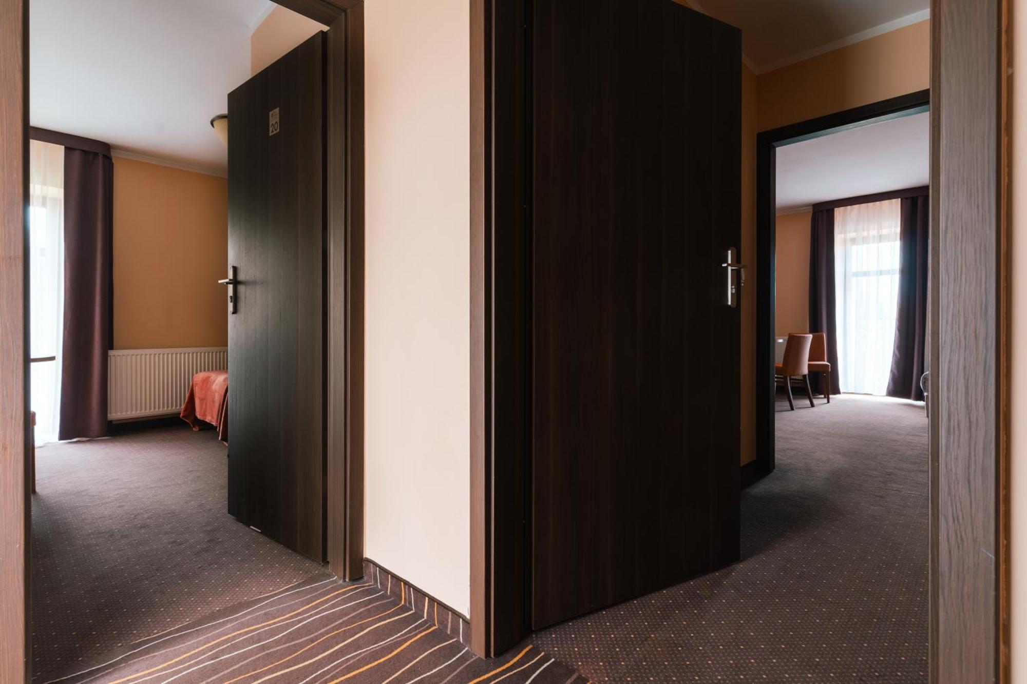 Hotel Pod Figura ออกรอเจียเนียซ ห้อง รูปภาพ